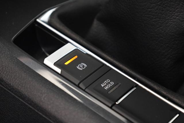 VOLKSWAGEN Tiguan 2.0 TDI SCR Life
