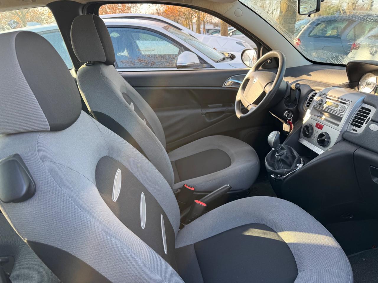 Lancia Ypsilon 1.2 Argento