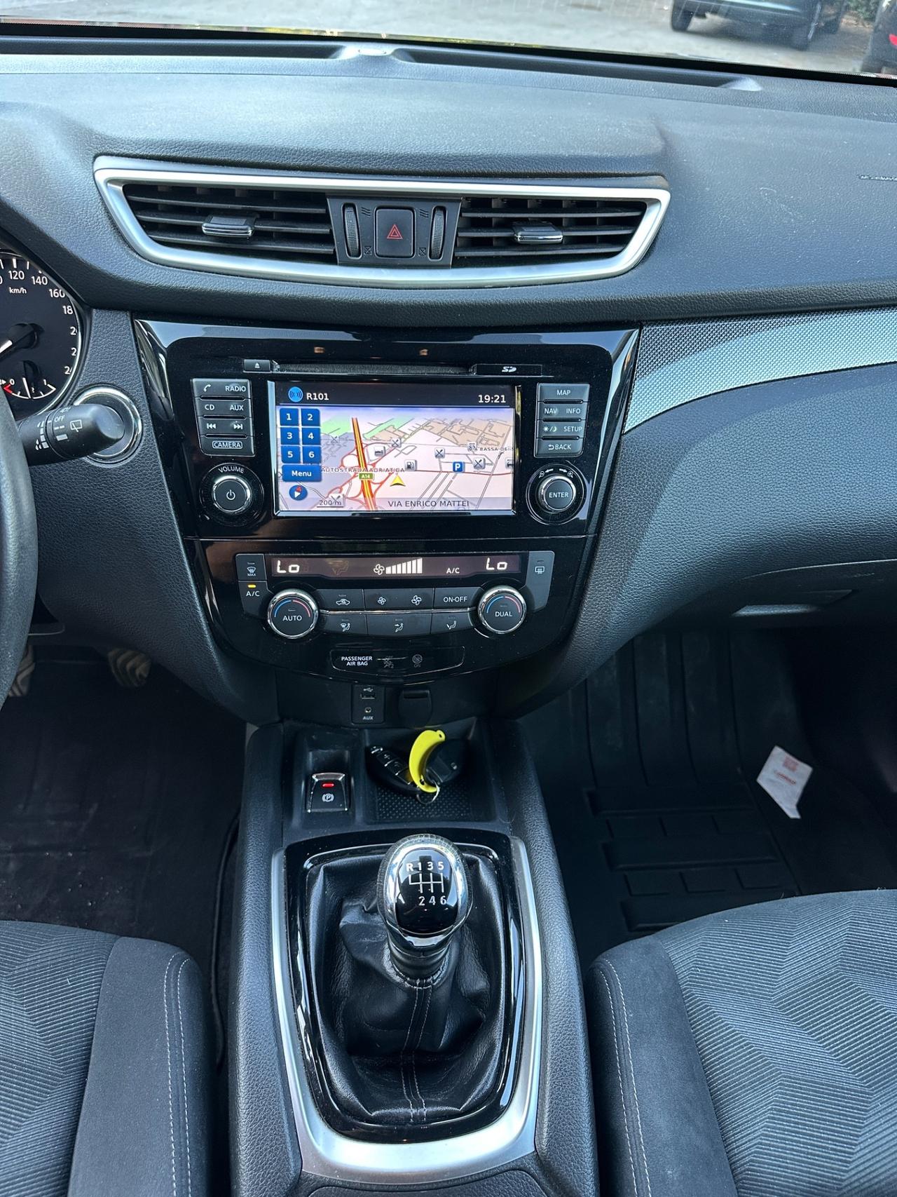 Nissan X-Trail 1.6 dCi Tekna solo 140mila km + gancio