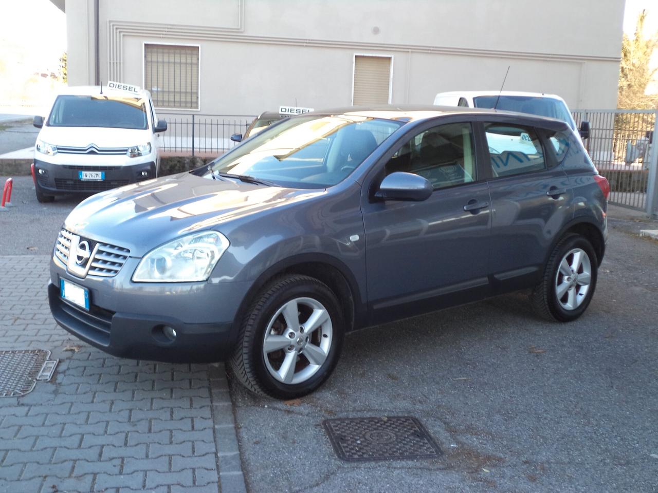Nissan Qashqai 2.0 dCi DPF 4WD Acenta