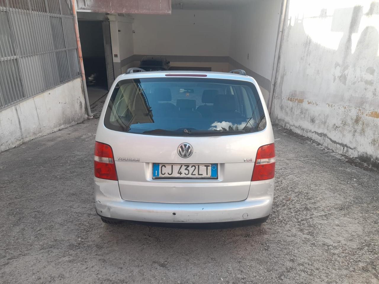 Volkswagen Touran 2.0cc diesel(PRIVATO)-2004