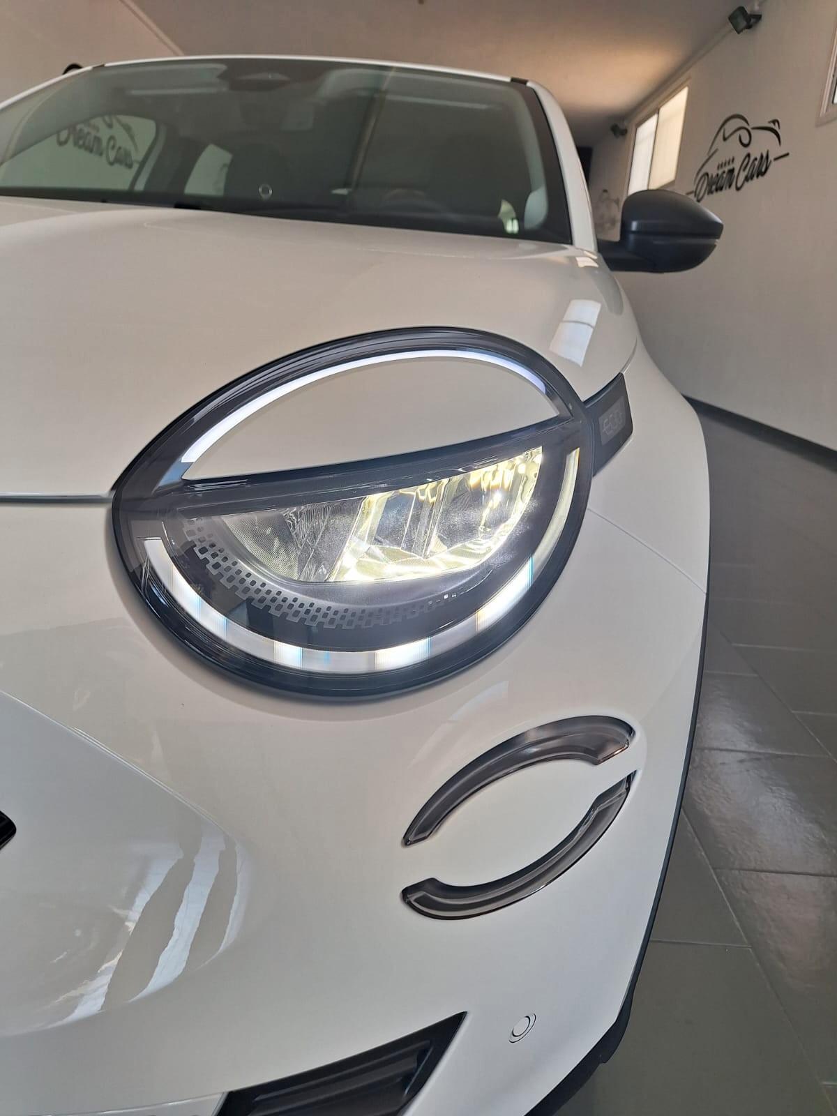 Fiat 600 Hybrid 110 CV DCT MHEV La Prima