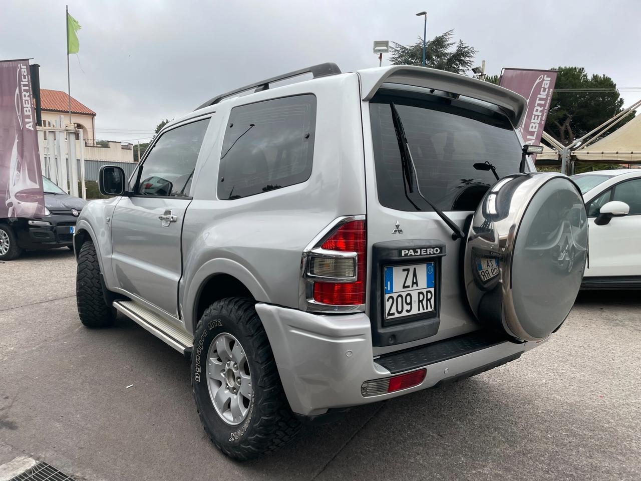 Mitsubishi Pajero 2.5 TDI 3p. GLX