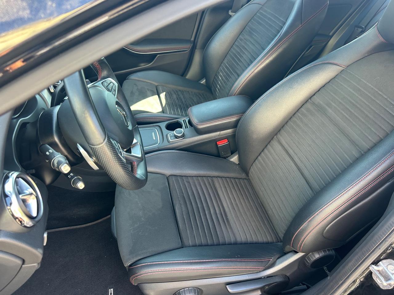 Mercedes-benz GLA 200 d Automatic 4Matic Premium