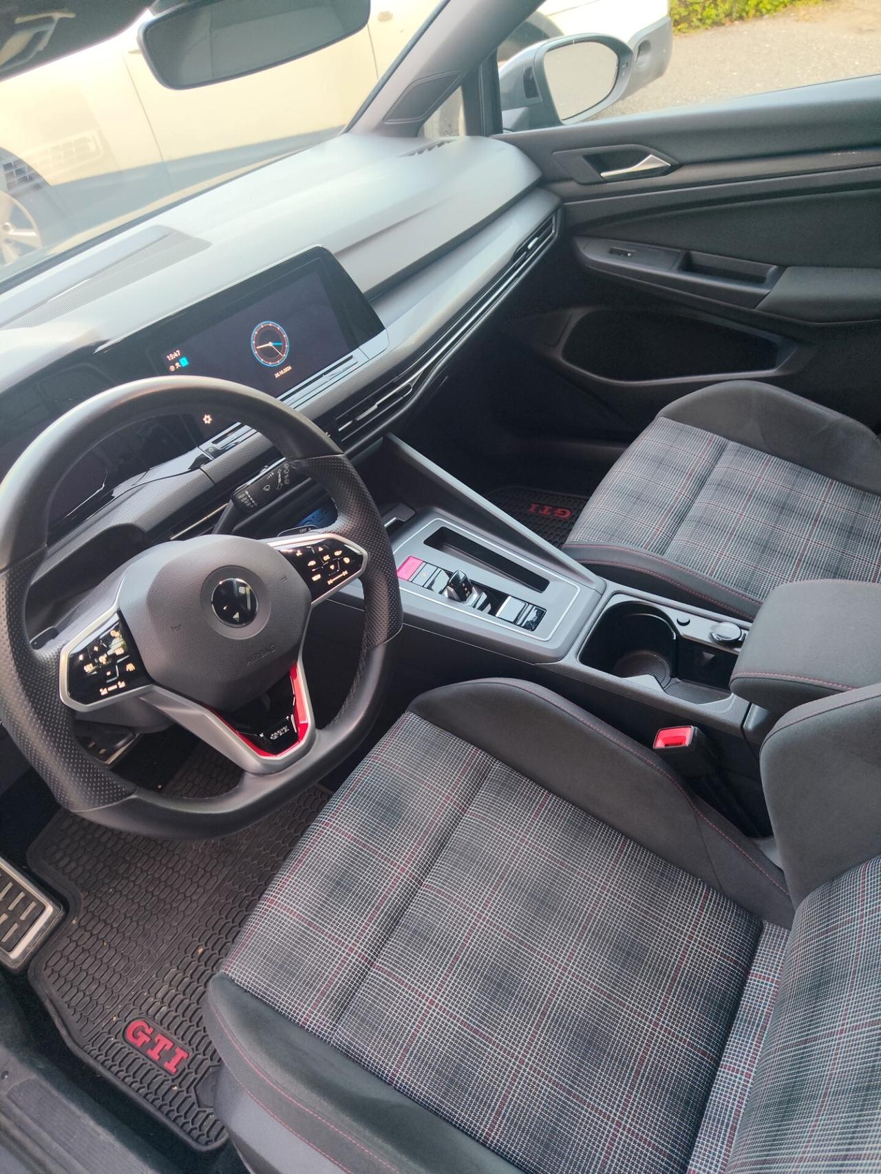 Volkswagen Golf 8 serie GTI