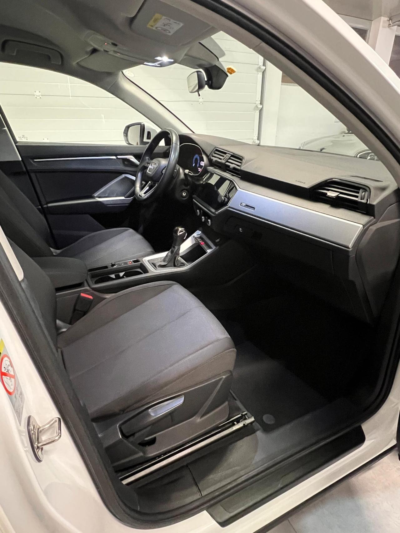 Audi Q3 35 TDI S tronic Business Advanced