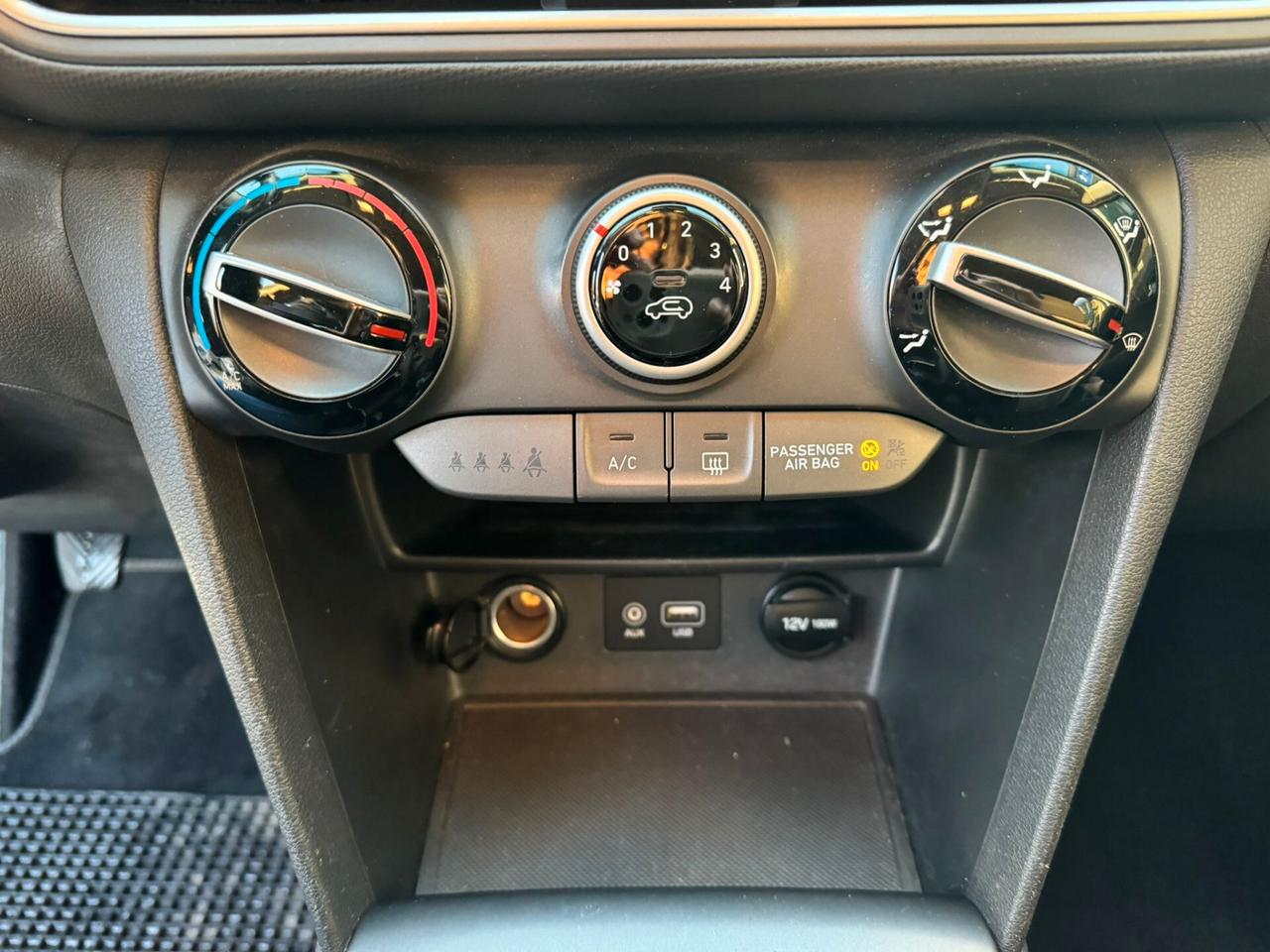 Hyundai Kona 1.0 T-GDI Xpossible
