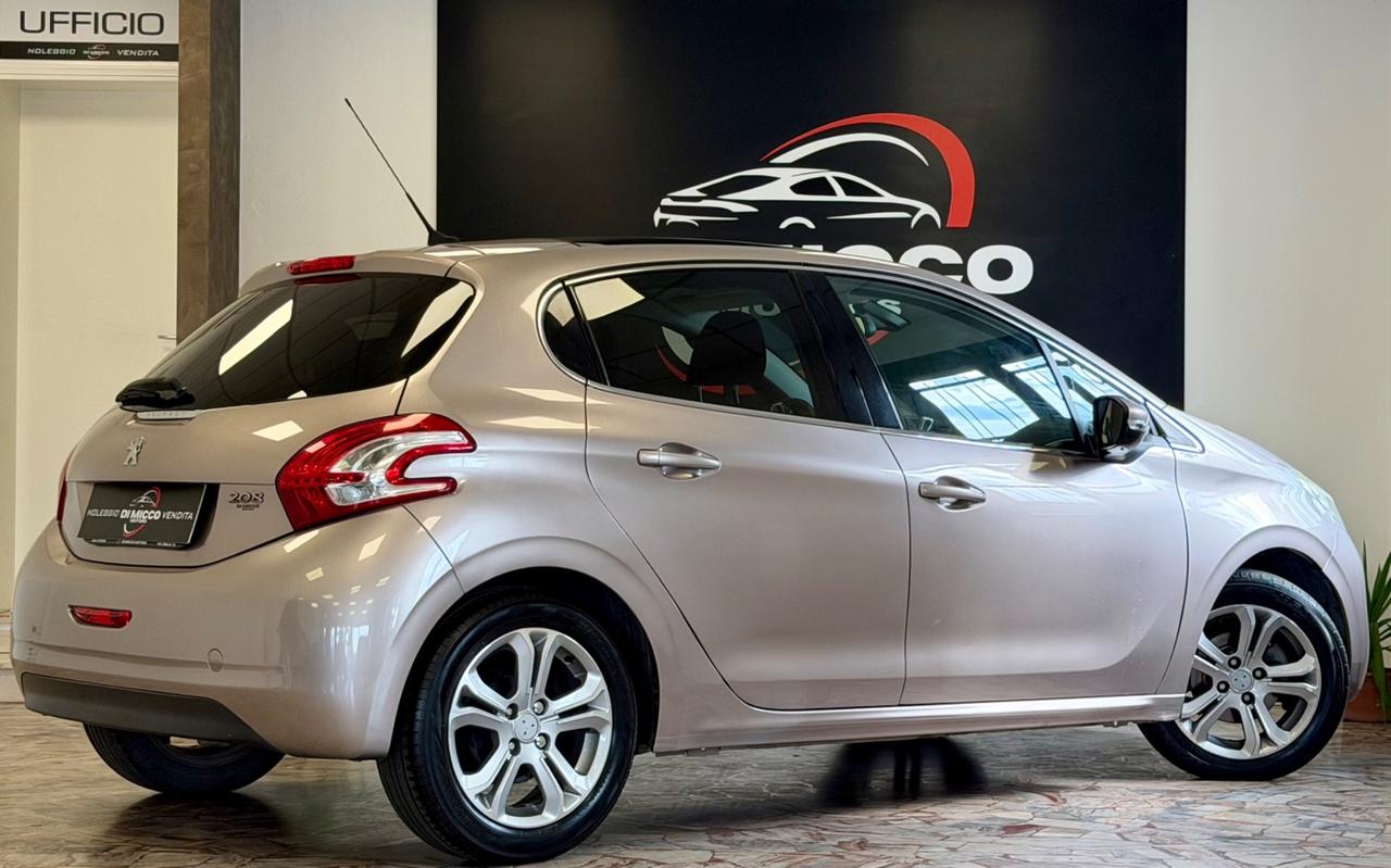 Peugeot 208 1.4 HDi 68 CV 5 porte Allure