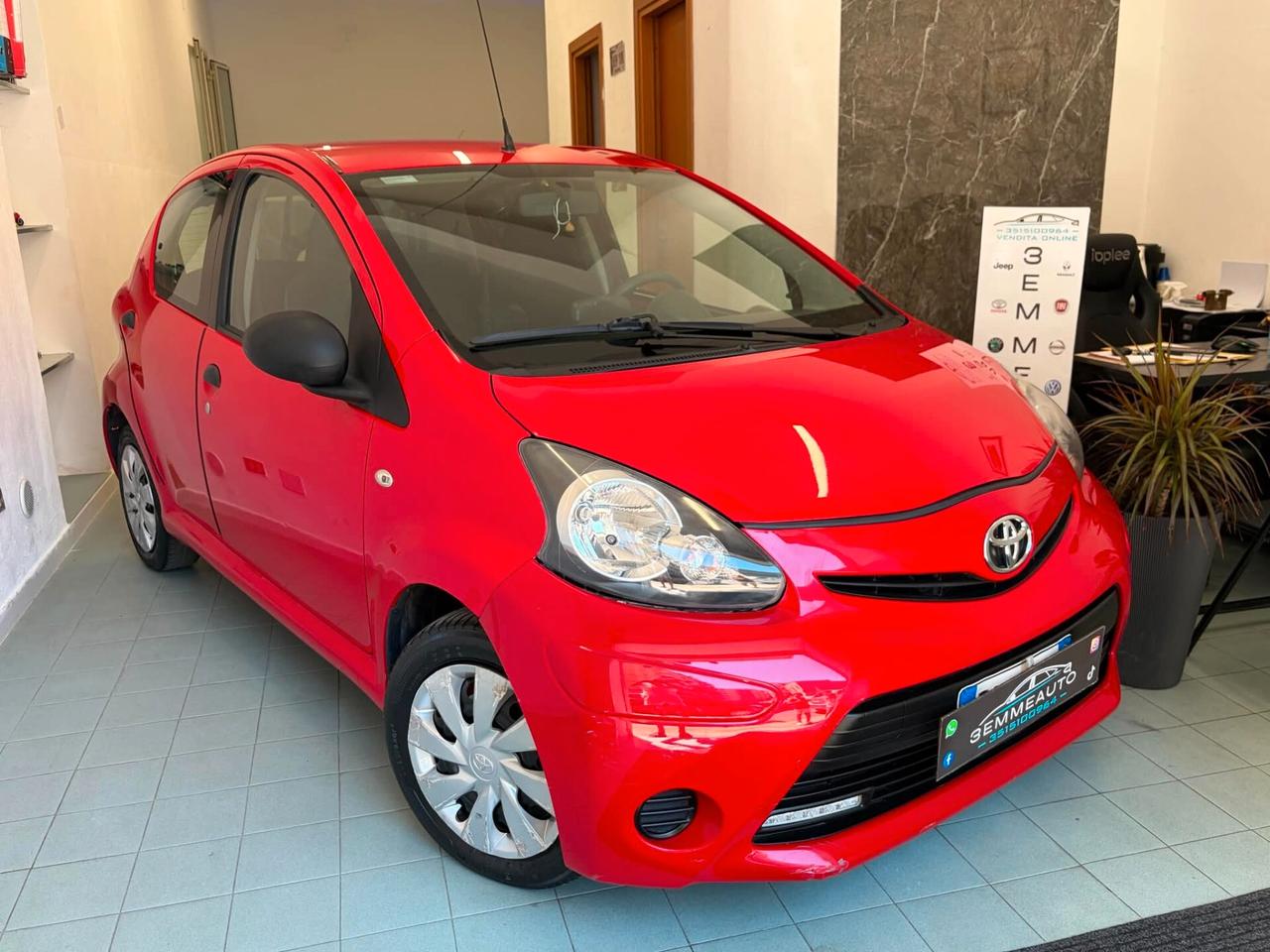 Toyota Aygo 1.0 68Cv Connect Led 12 MESI DI GARANZIA