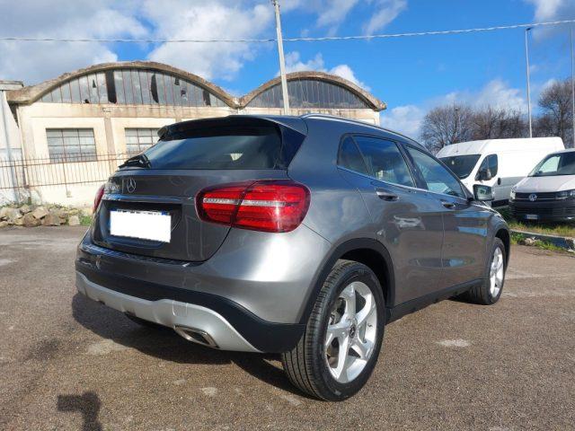 MERCEDES-BENZ GLA 200 d Automatic