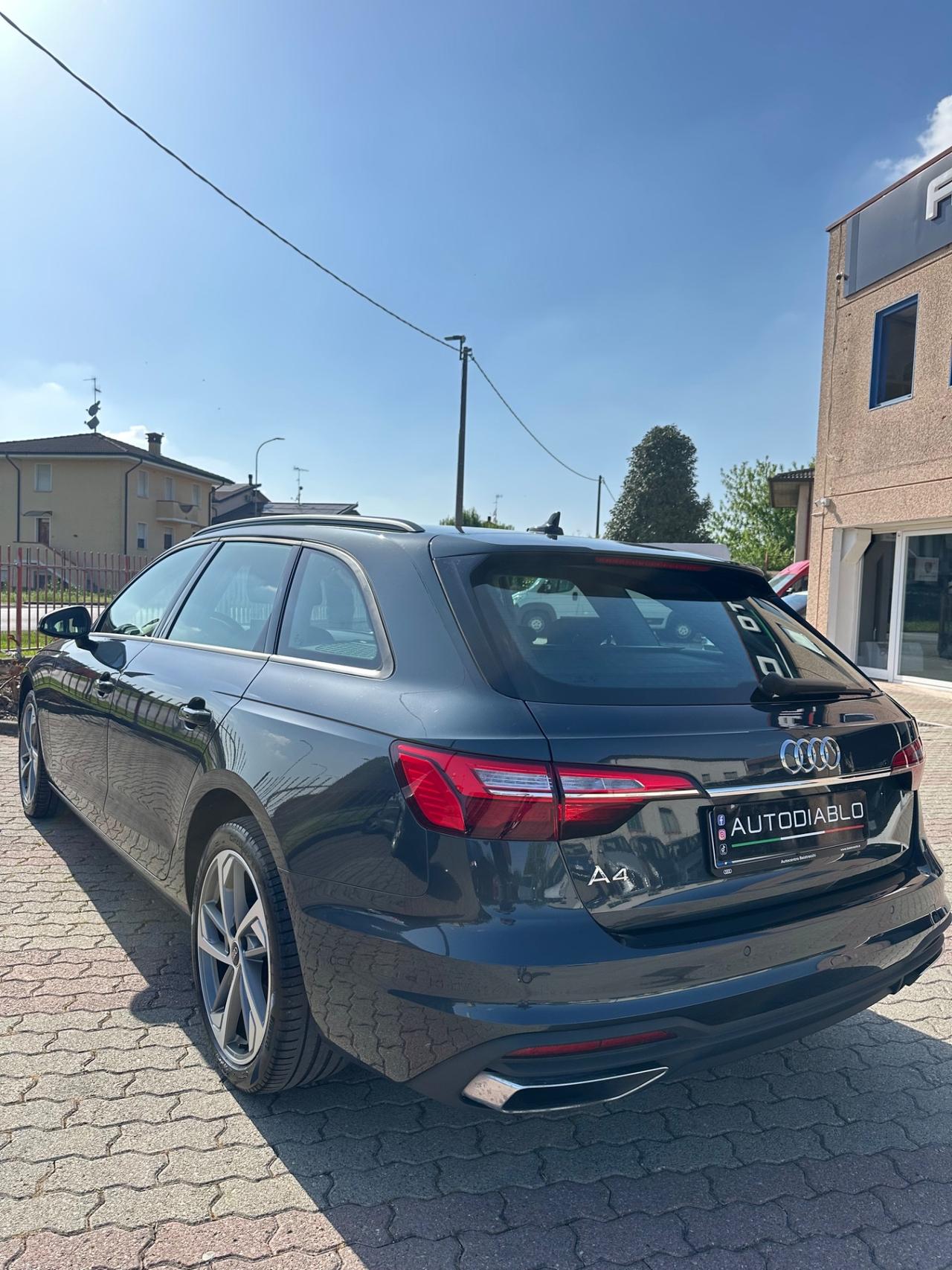 Audi A4 Avant 35 TDI/163 CV S tronic Business Advanced