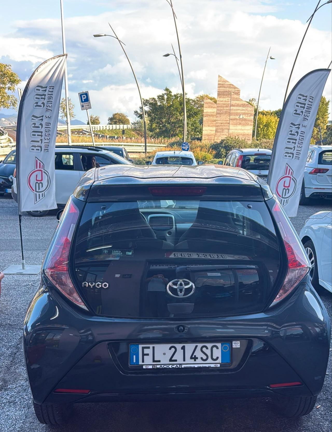 Toyota Aygo 1.0 VVT-i 69 CV 5 porte x-play TSS