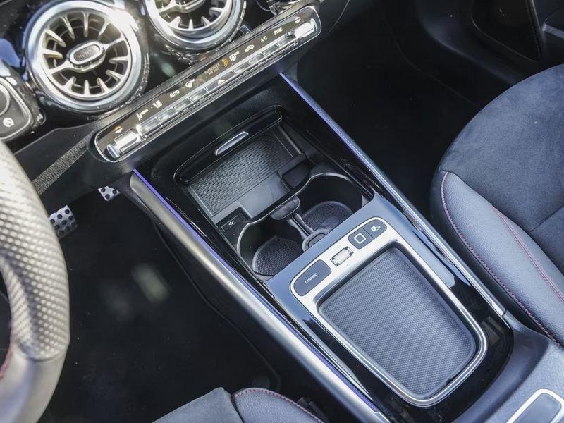 Mercedes-Benz GLA GLA 200 AMG Line Prem TETTO LED MBUX CAMERA