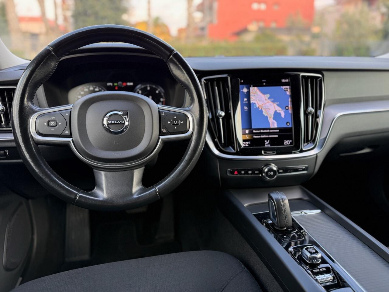 VOLVO V60 2021 B4 Geartronic R-Design