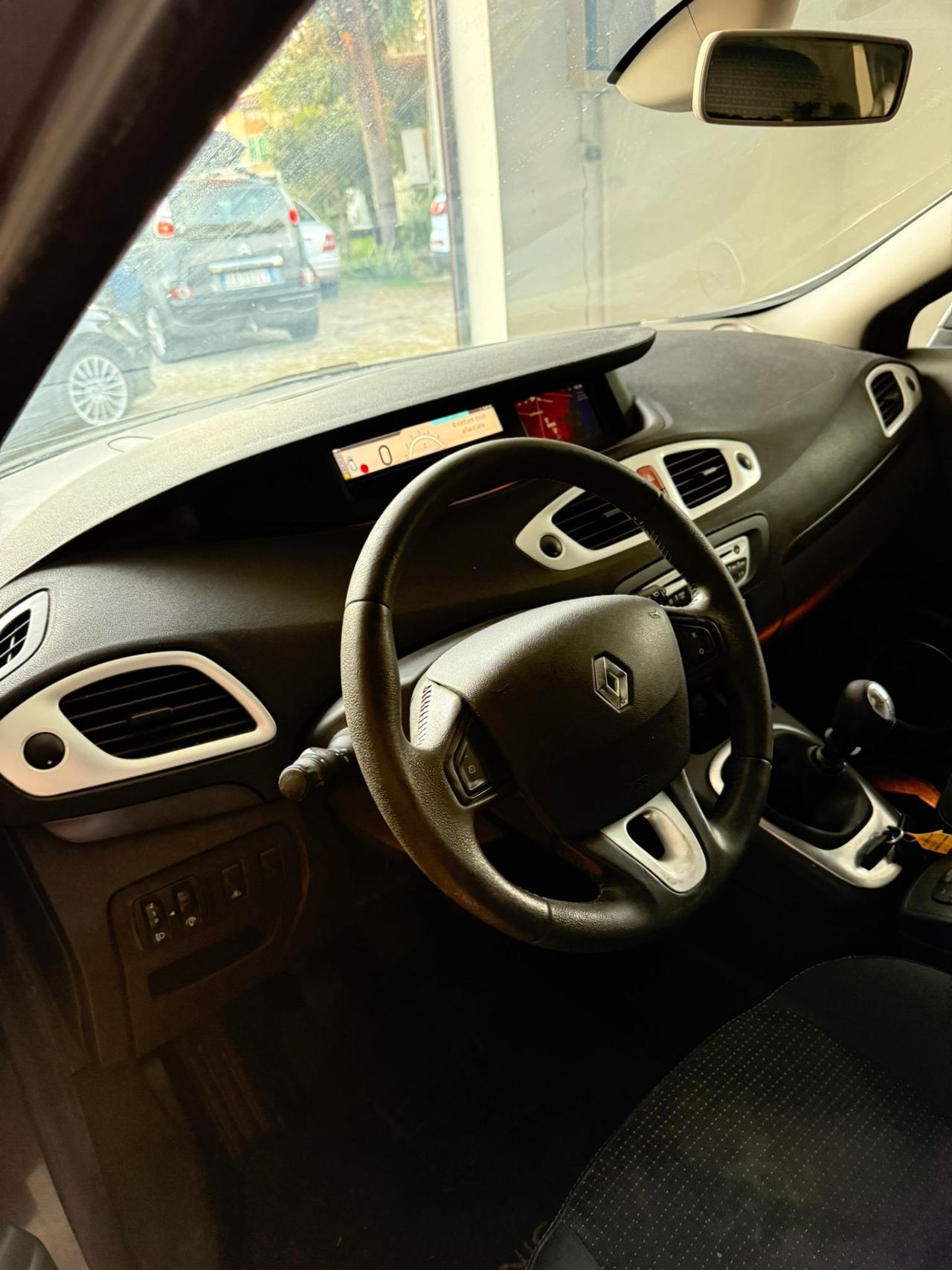 Renault Scenic Scénic X-Mod 1.9 dCi 130CV Luxe