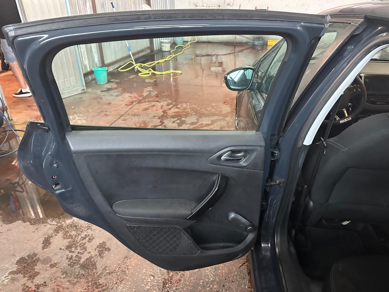 Peugeot 208 PureTech 82 5 porte Allure EURO 6