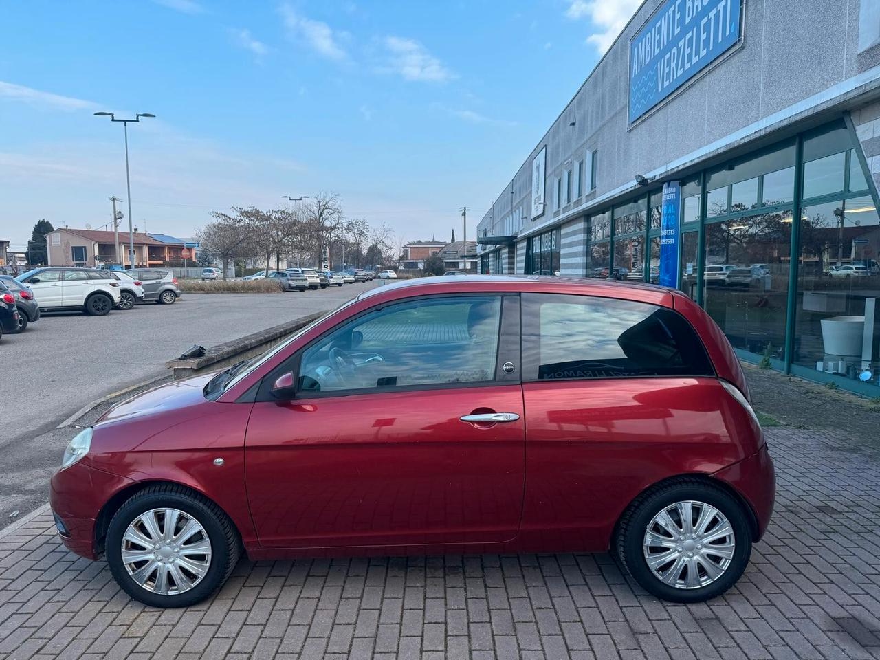 Lancia Ypsilon 1.4 Platino Ecochic GPL