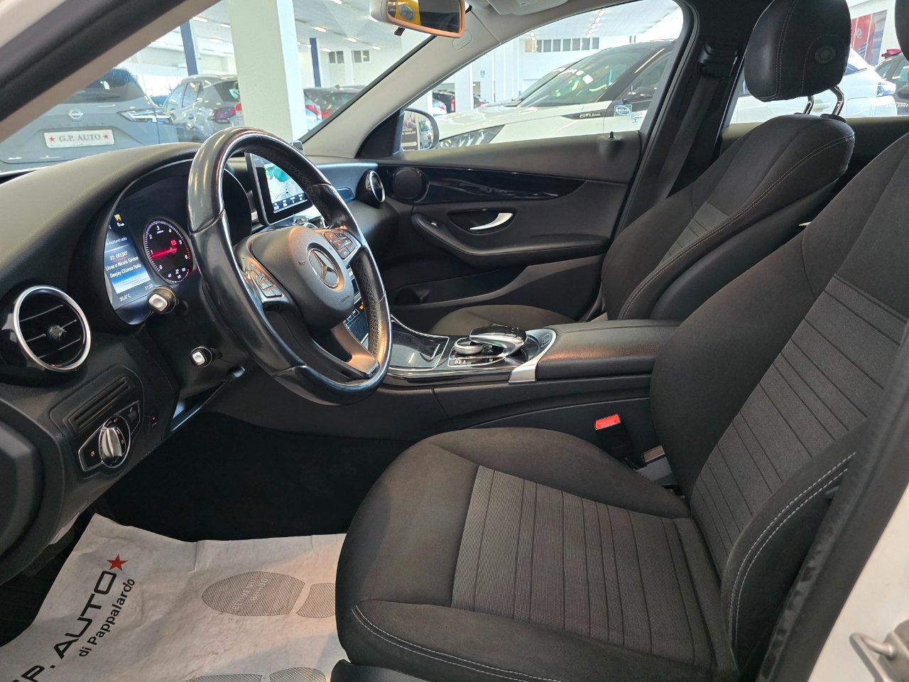Mercedes-Benz C 220 d Auto Sport