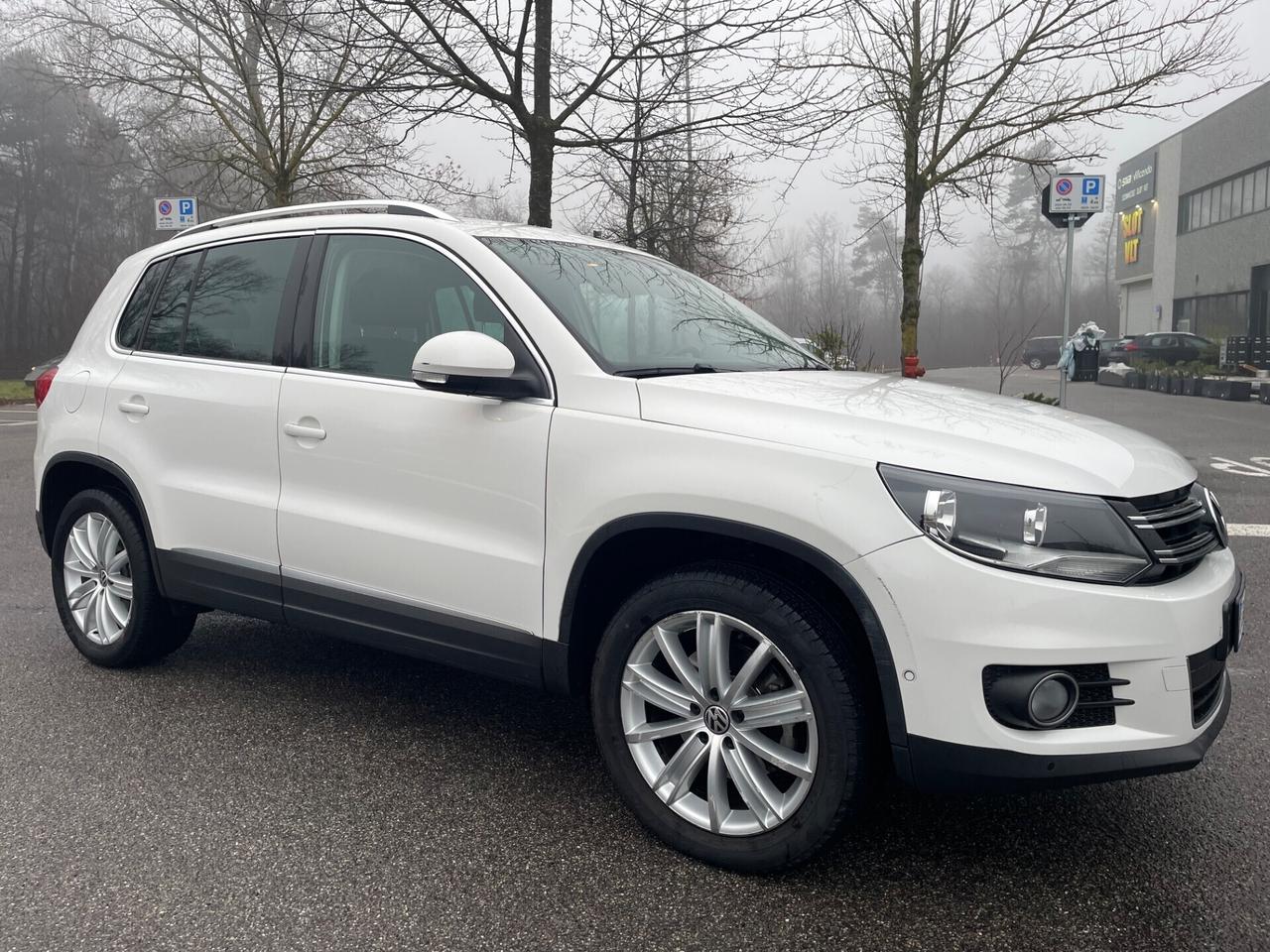 Volkswagen Tiguan 2.0 TDI 140CV 4MOTION*Automatik*Pelle*Tetto*