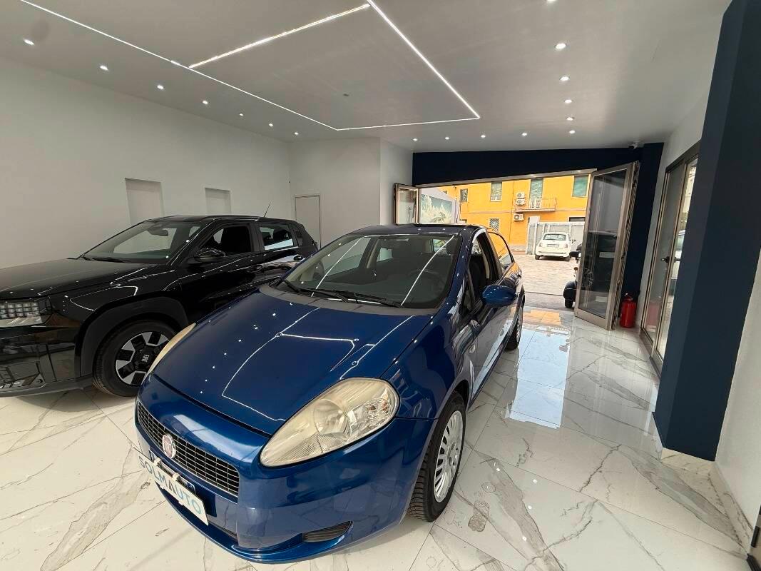 Fiat Punto 1.2 Active c clima 65cv 5p