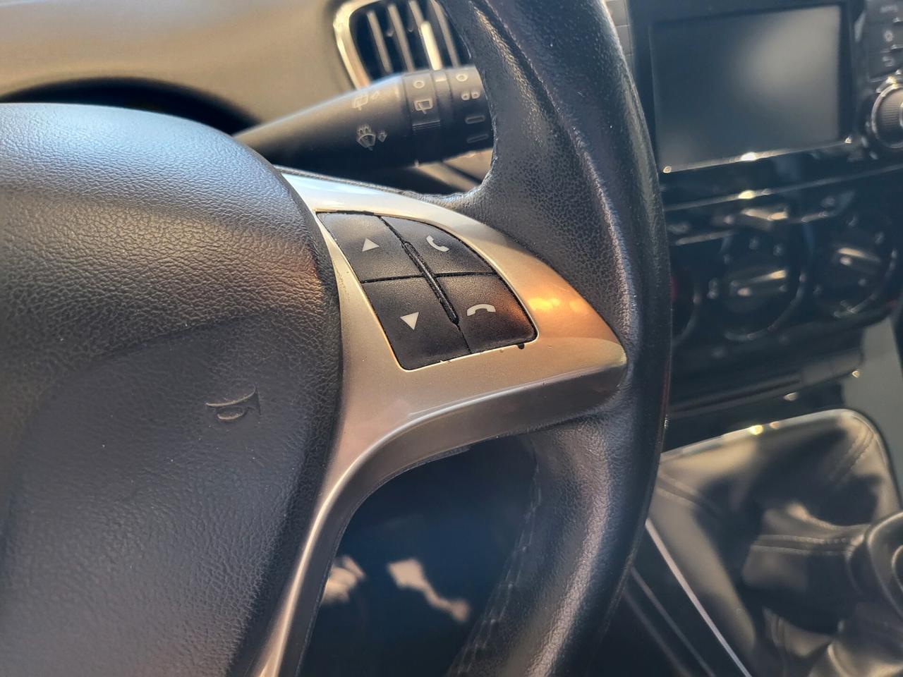 Lancia Ypsilon - 2016 1.2 benzina 69 CV Gold