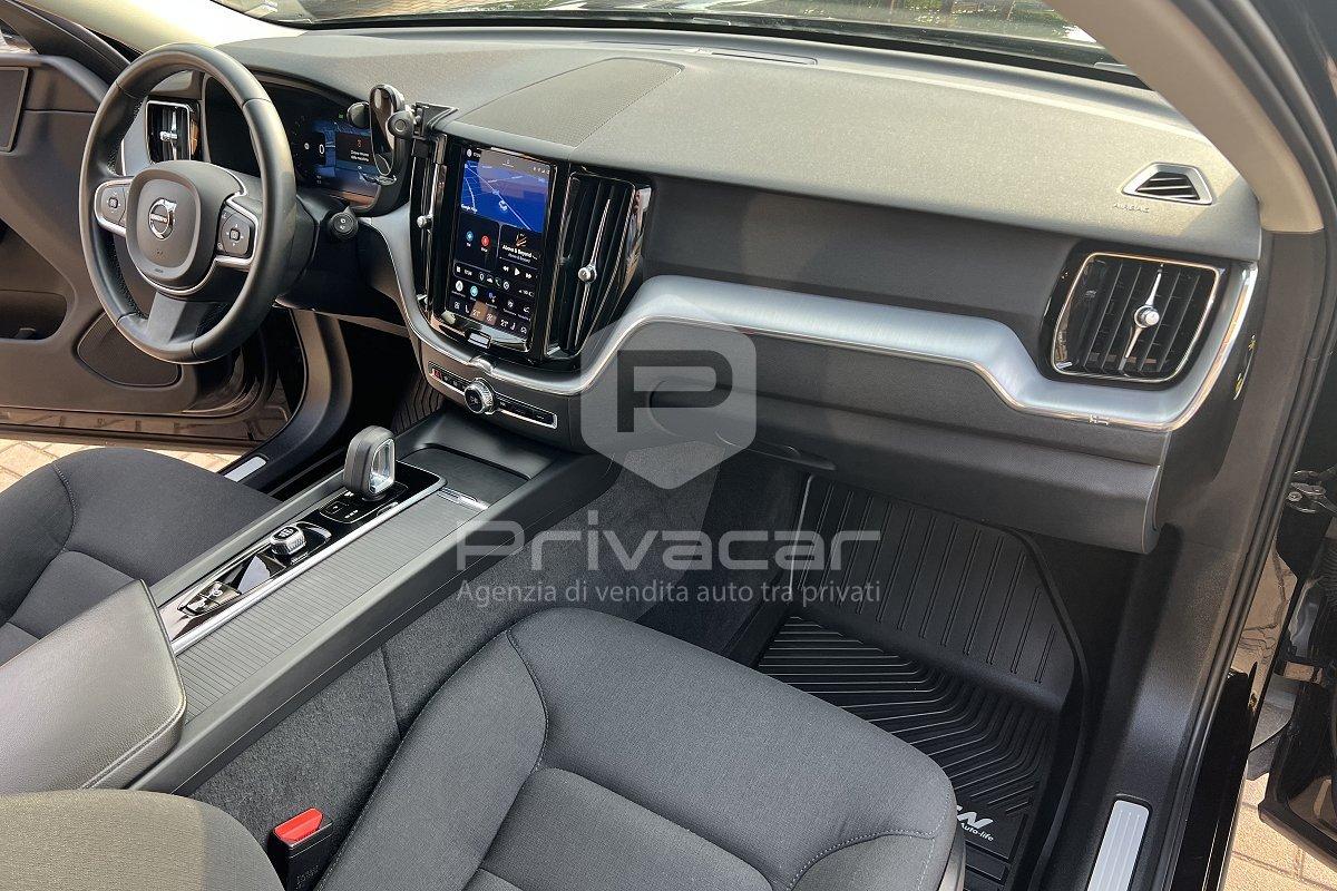 VOLVO XC60 B4 (d) Geartronic Momentum