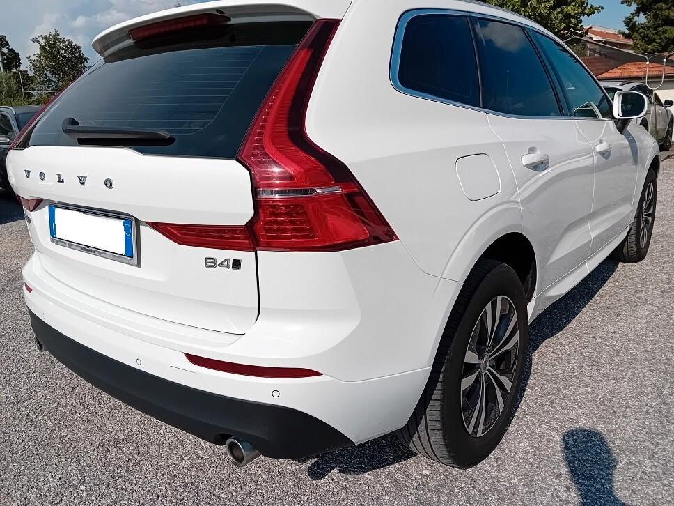 Volvo XC60 B4 (d) AWD Geartronic Momentum Pro