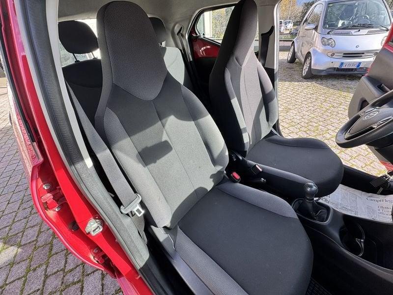Toyota Aygo Aygo Connect 1.0 VVT-i 72CV 5 porte x-business light
