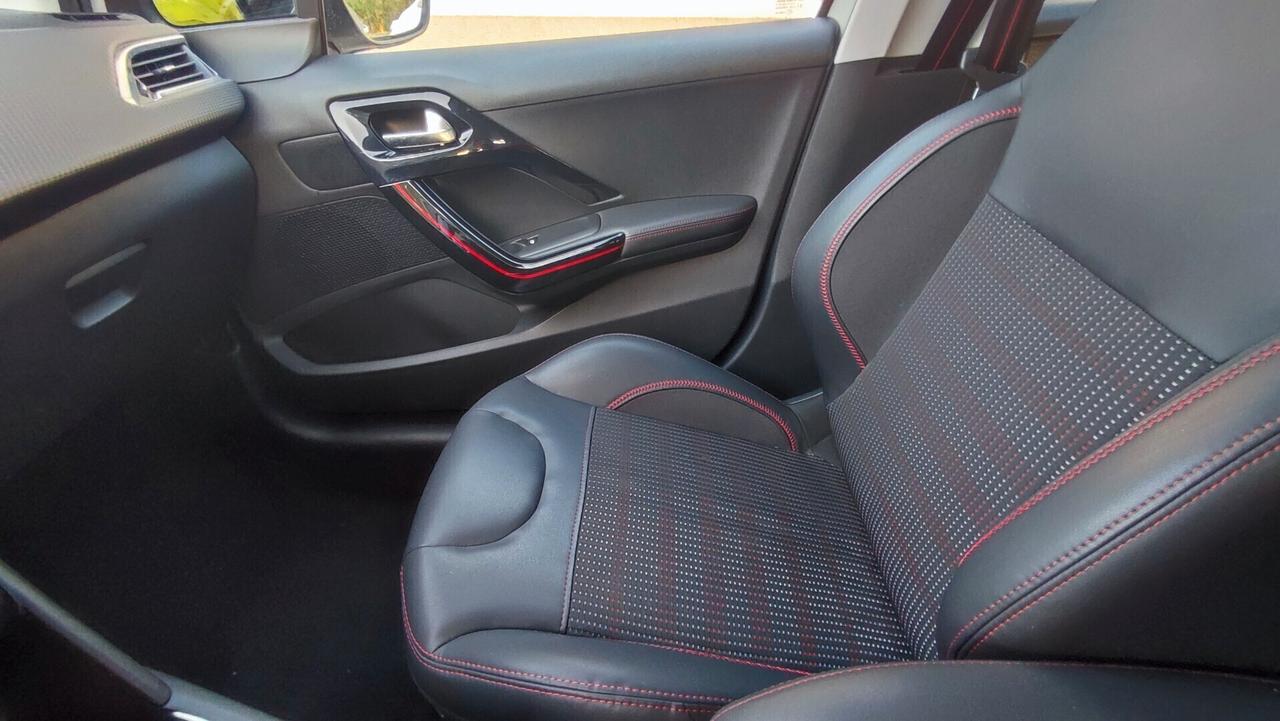Peugeot 208 BlueHDi 100 5 porte GT Line