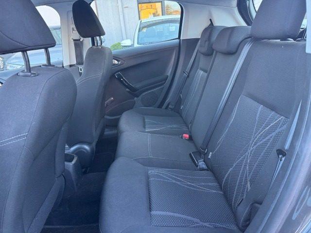 PEUGEOT 208 1.4 8V HDi 68CV 5p. Allure