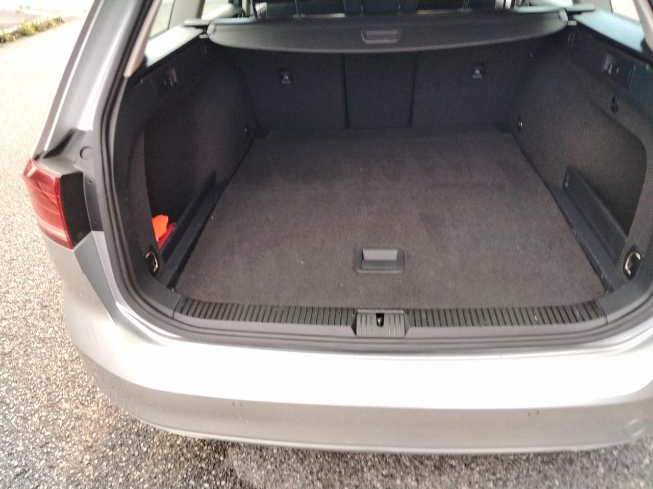 Volkswagen Passat Comfortline 1.6 TDI