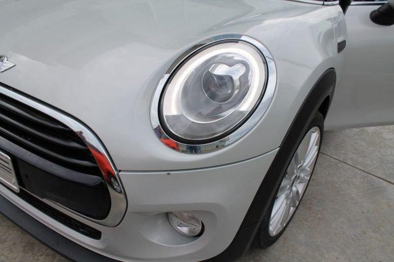 MINI Mini 1.5 Cooper D Cabrio