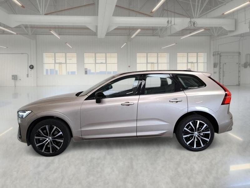 VOLVO XC60 B4 D AWD AUTOMATICO PLUS DARK SUV