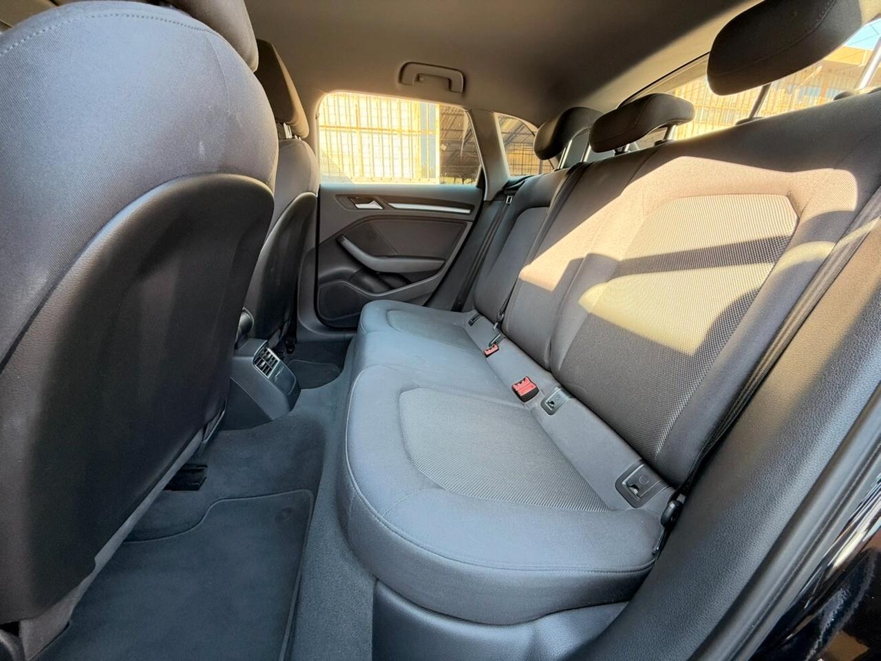 Audi A3 SportBack 30 TDI S Tronic