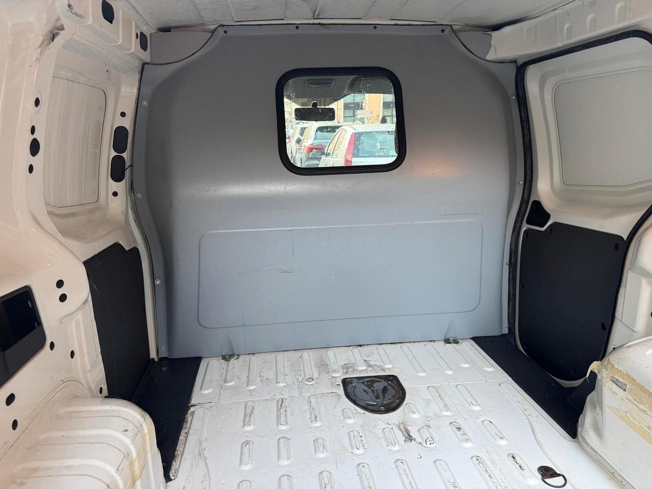 Peugeot Bipper Tepee 1.4 HDi 70CV Outdoor