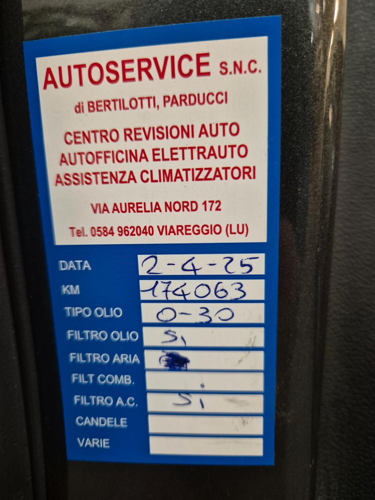 Volkswagen Passat 1.6 TDI DSG Comfortline BlueMotion Technology