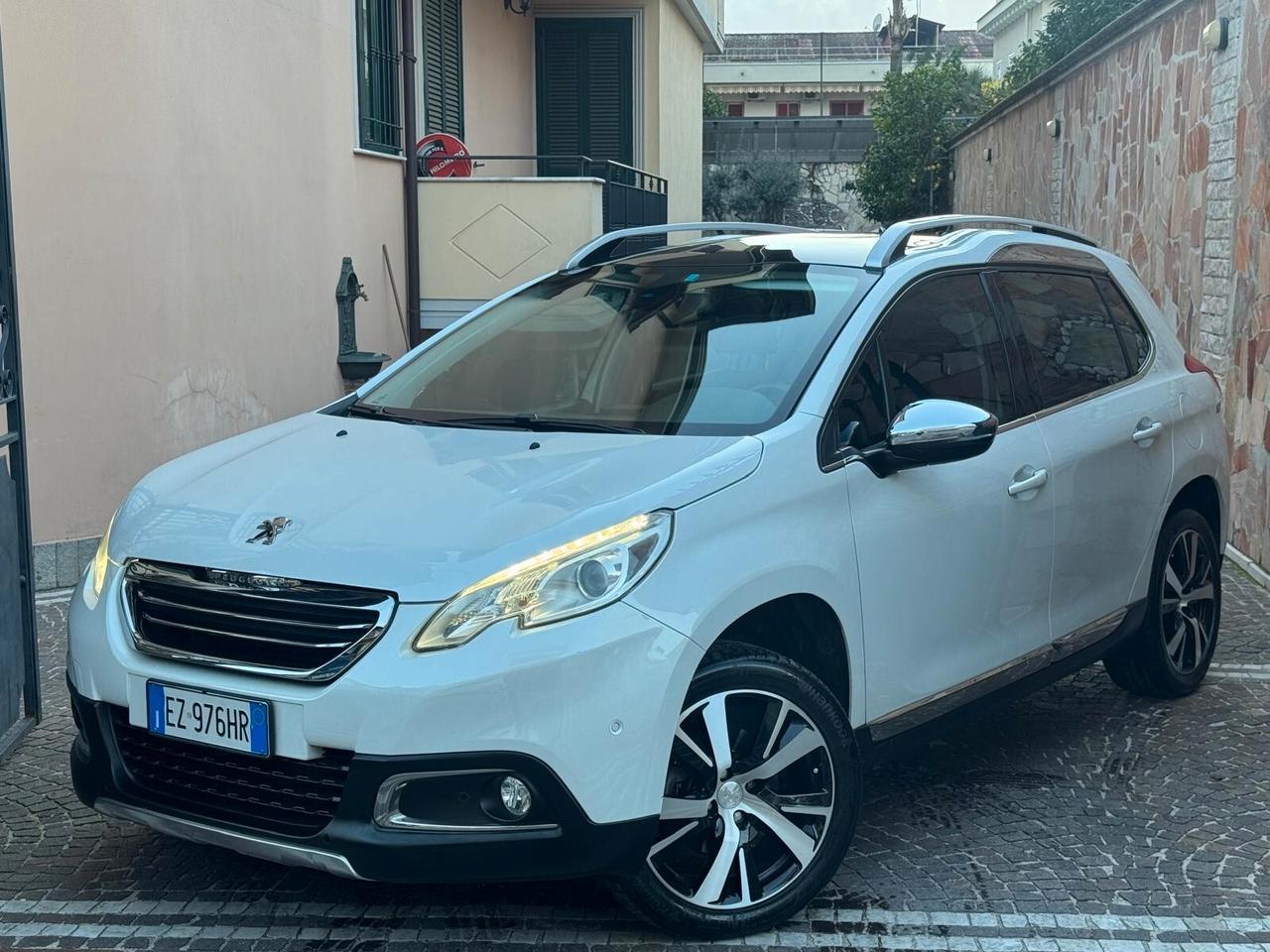 Peugeot 2008 BlueHDi 120 S&S Black Matt Limited Edition