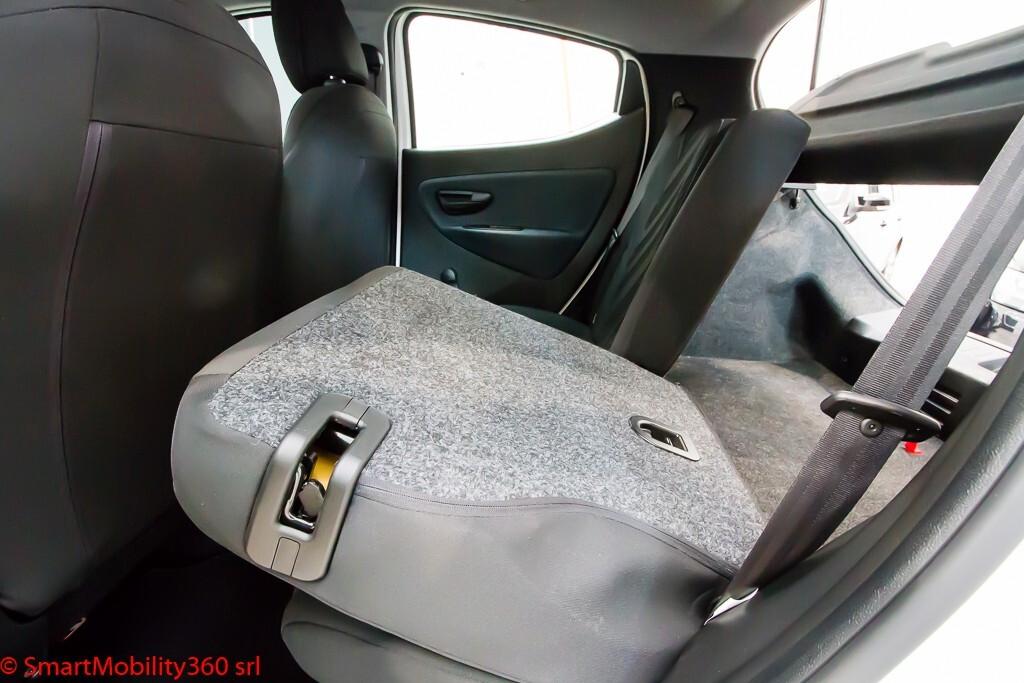 Lancia Ypsilon 1.0 FireFly 5 porte S&S Hybrid Gold