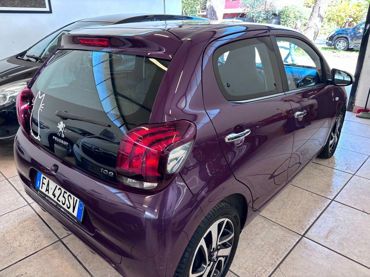 Peugeot 108 PureTech 82 5 porte Allure TOP!