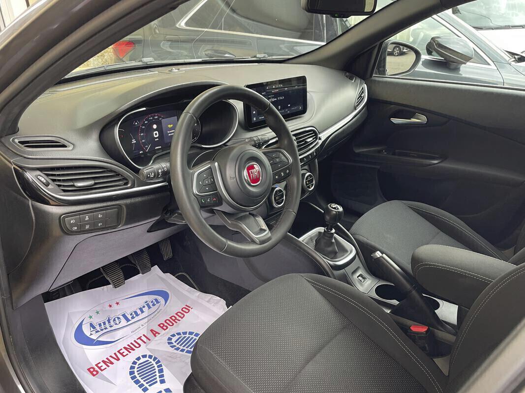 Fiat Tipo II 2021 1.6 mjt 130CV Sport pak Black (Cerchi 18 - Fari a Technology led -Quadro digitale)