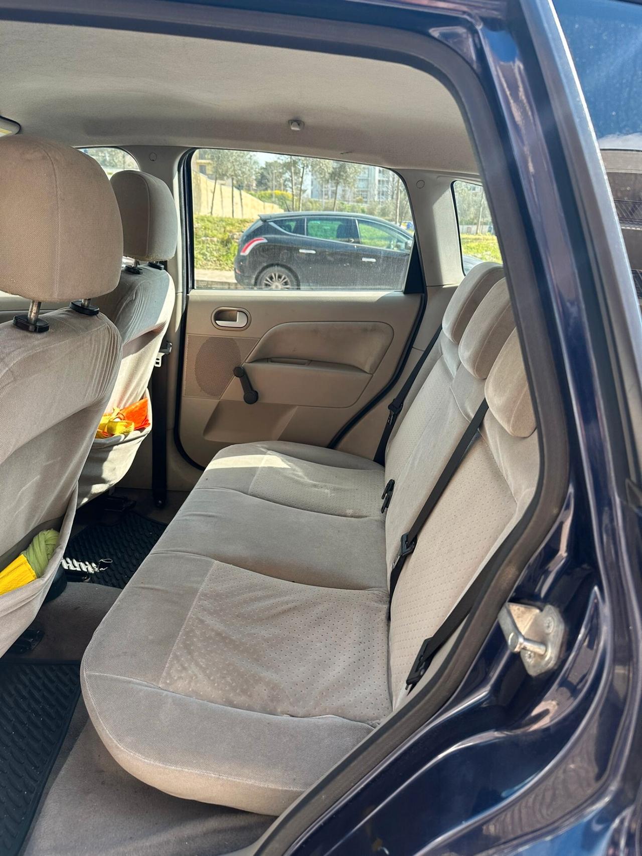 FORD FIESTA 1.4 DIESEL 68CV AUTO IDEALE PER NEO PATENTATI