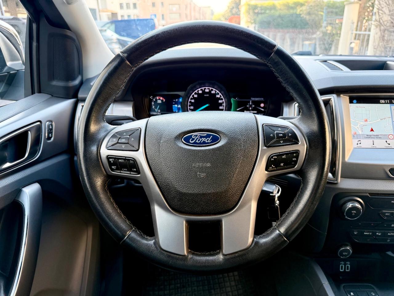 Ford Ranger 3.2 tdci double cab Limited 200cv auto con Cassone