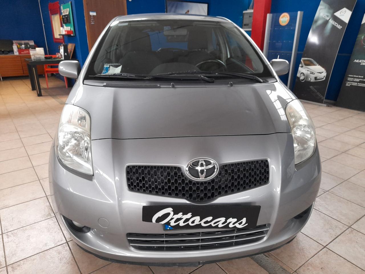 Toyota Yaris 1.3 3 porte Navi