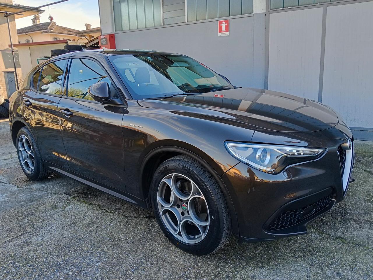 Alfa Romeo Stelvio 2.2 Turbodiesel 160 CV AT8 RWD Business