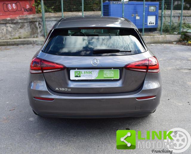MERCEDES-BENZ A 180 d Automatic Business