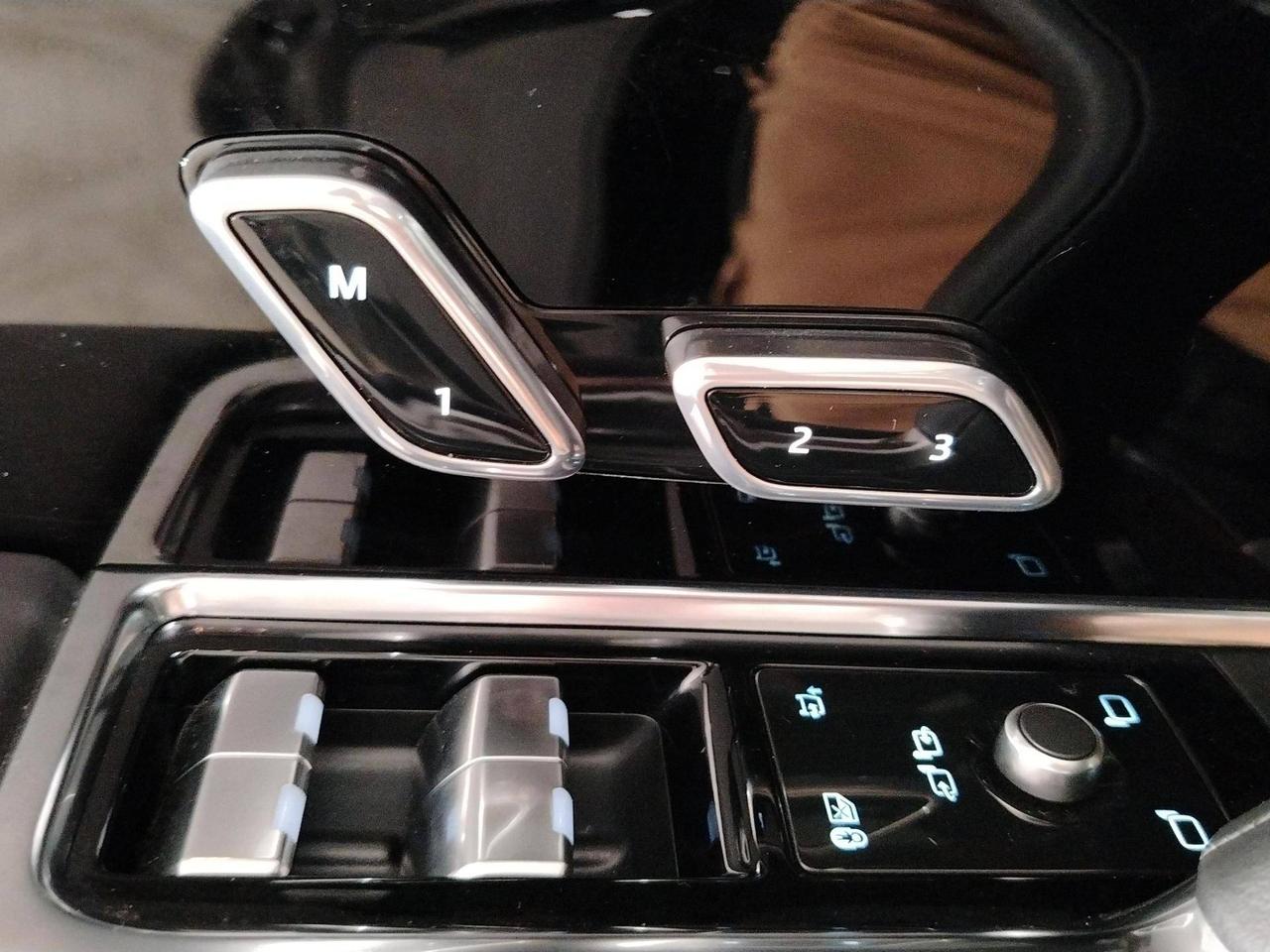 Land Rover Range Rover 3.0d i6 mhev HSE awd 249cv