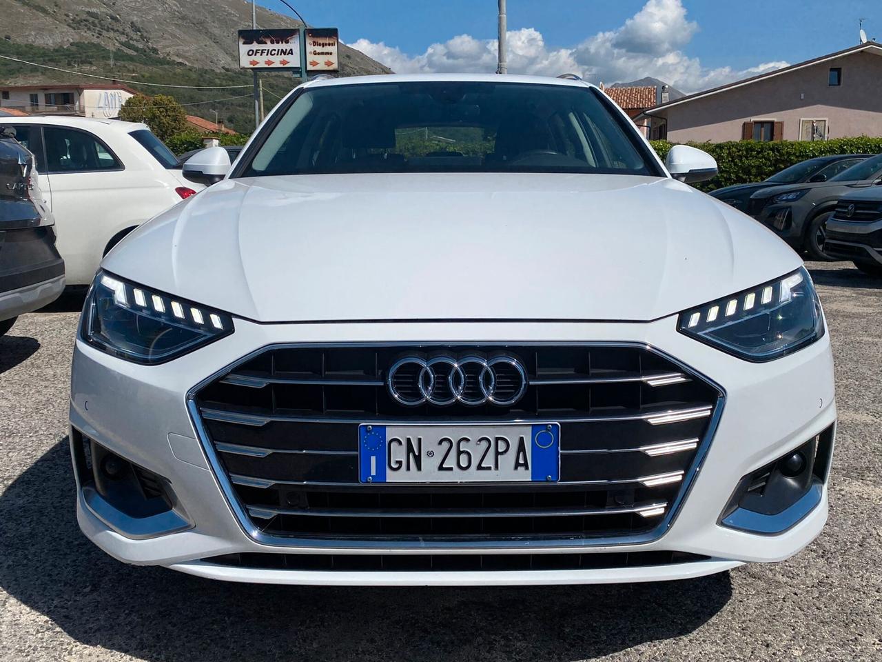 Audi A4 30 TDI/136 CV S tronic Business Advanced