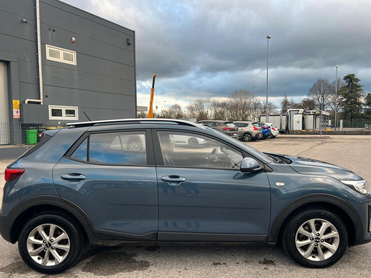 Kia Stonic 1.2 DPI Urban * 36.000 KM