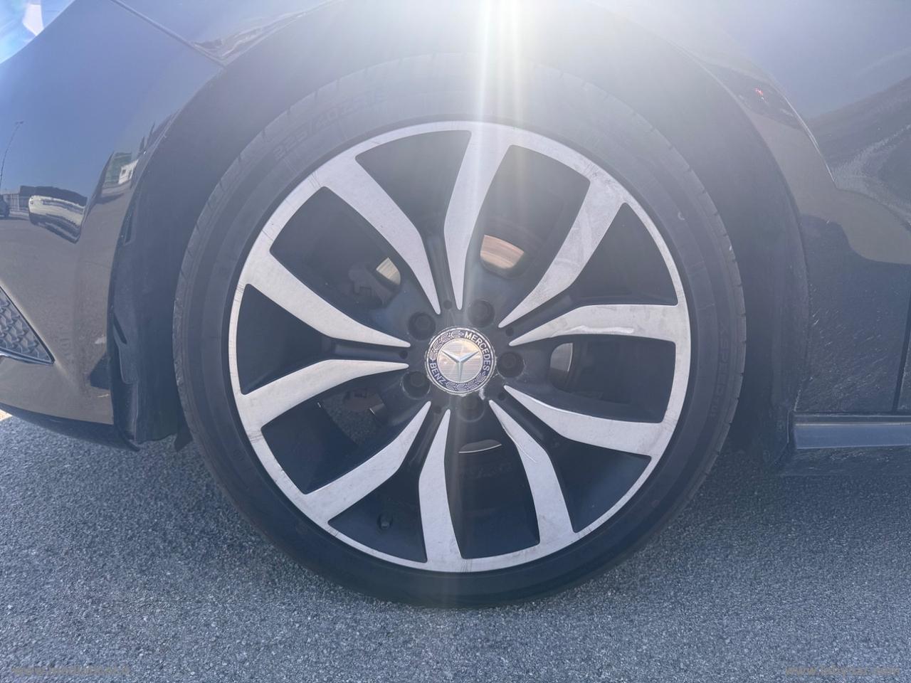 MERCEDES-BENZ A 180 CDI BlueEFFICIENCY Premium