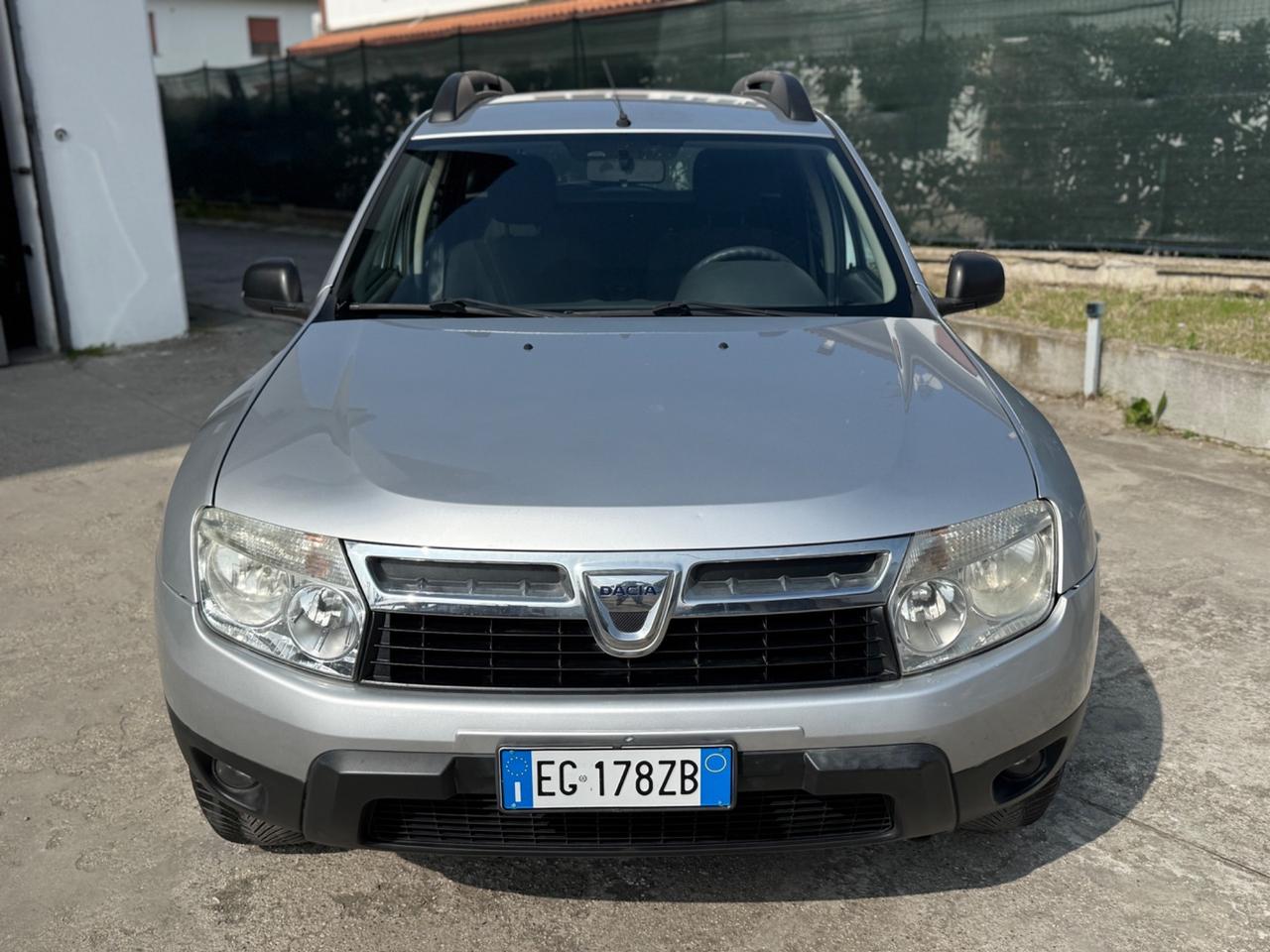 Dacia Duster 1.6 GPL DI SERIE 2032 GANCIO NEOPATENTATU